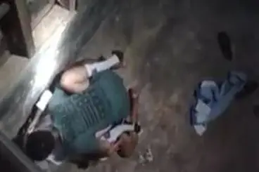Intip ABG SMA Mesum di Rumah Kosong