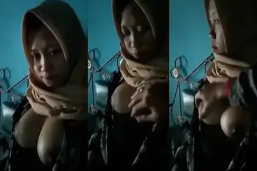 Jilbab SMA Pasrah Remas Toket Gede Bikin Crot