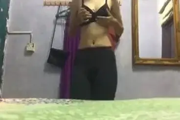 Scha Janda Aduhai Pamer Bh Hitam